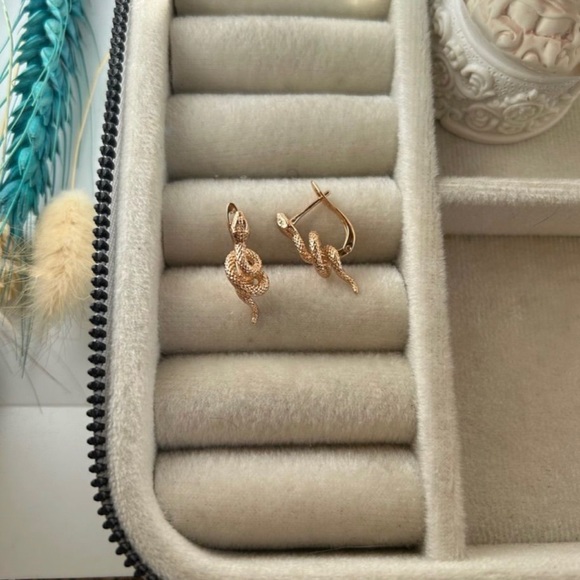 Snake Huggie Earrings | 18K Gold Plated | Luxury Jewelry - Picture 2 of 9
